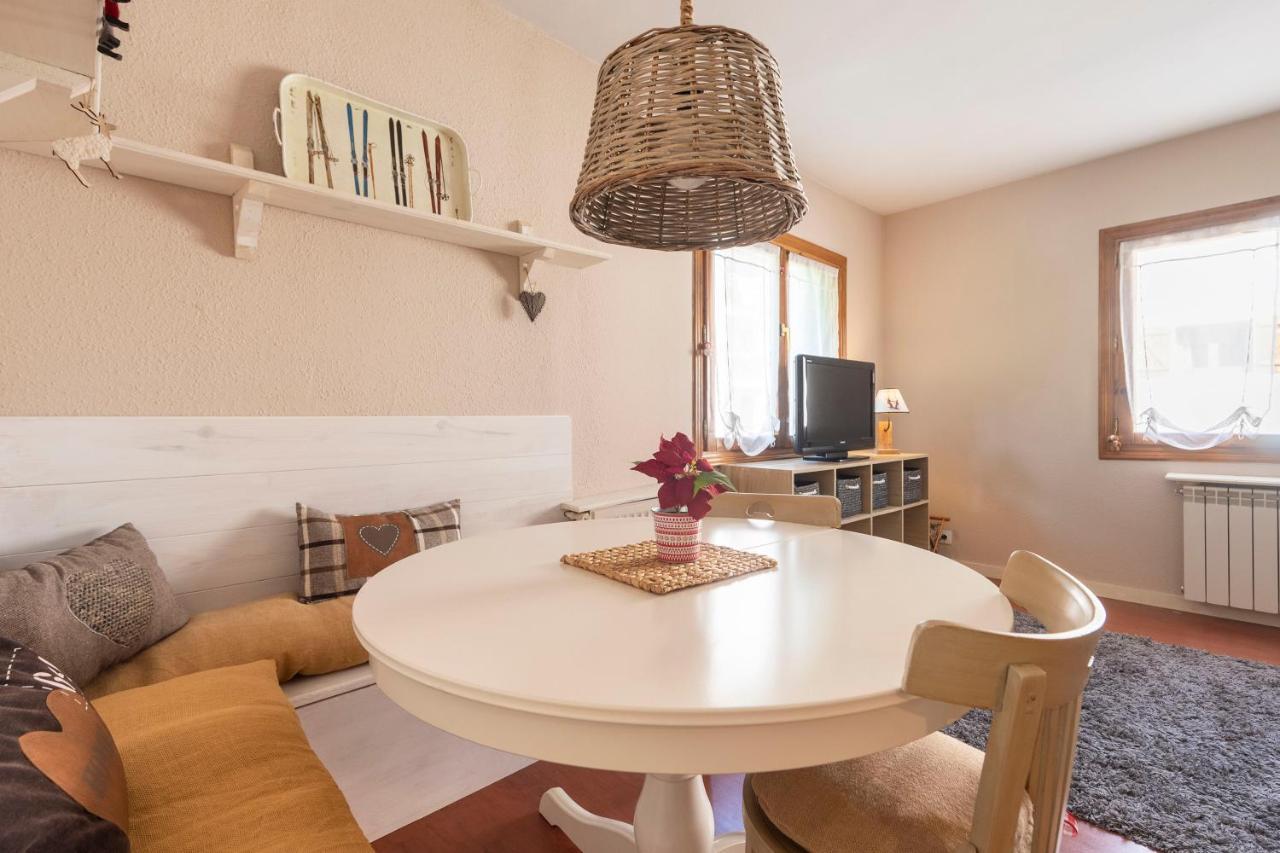 Musales ☆ Apartamento Para 4 Personas Con Ascensor Daire Sallent de Gállego Dış mekan fotoğraf